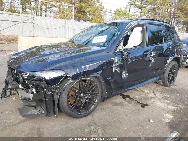 5YM13ET00S9X22157 2025 BMW X5 M - Image 2