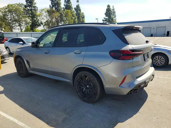 5YM13ET00T9051896 2026 BMW X5 - Image 2