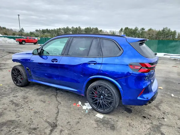 5YM13ET01R9V69704 2024 BMW X5 M - Image 2