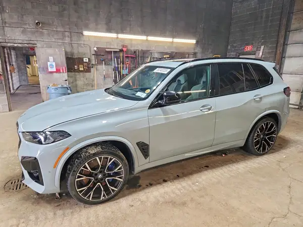 5YM13ET01T9271337 2026 BMW X5 - Image 1