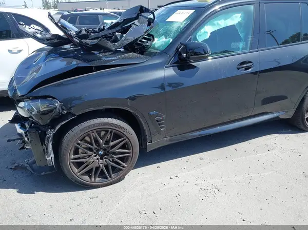 5YM13ET02T9046876 2026 BMW X5 M - Image 2
