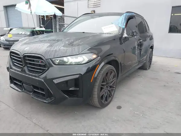 5YM13ET05R9V08842 2024 BMW X5 M - Image 2