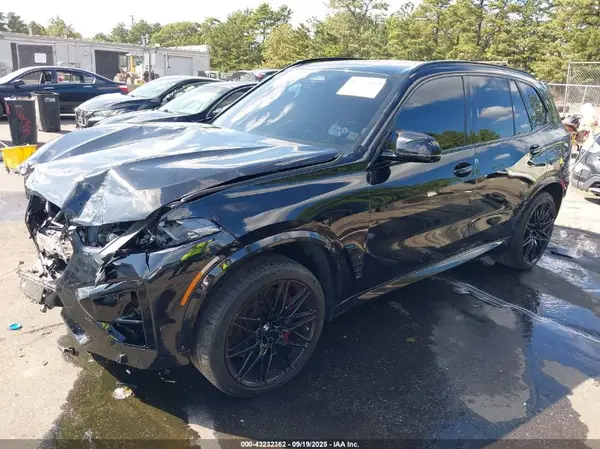 5YM13ET07S9Y89437 2025 BMW X5 M - Image 2
