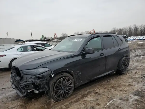 5YM13ET08S9W71670 2025 BMW X5 M - Image 1