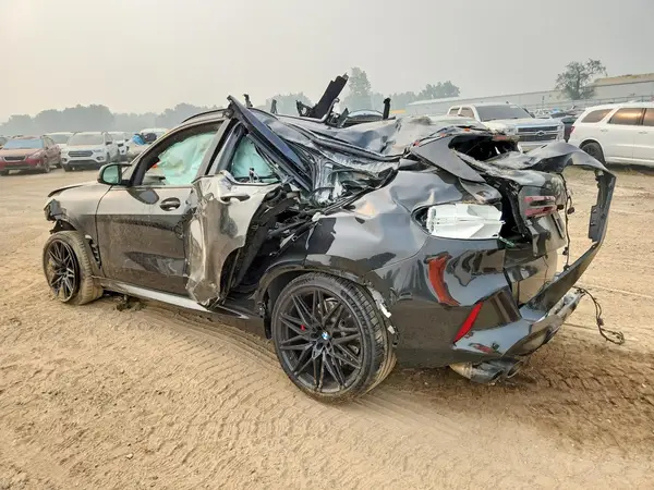 5YM13ET09T9111111 2026 BMW X5 - Image 2