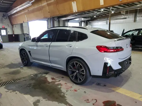 5YM23EC00P9R49439 2023 BMW X4 - Image 2