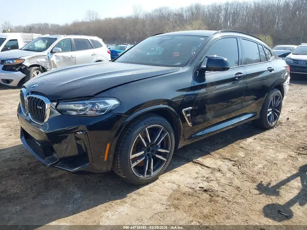 5YM23EC00S9Z10004 2025 BMW X4 - Image 2