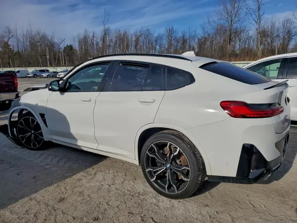 5YM23EC02R9T39934 2024 BMW X4 - Image 2