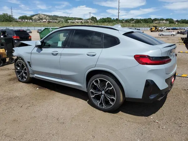 5YM23EC03N9M71353 2022 BMW X4 - Image 2
