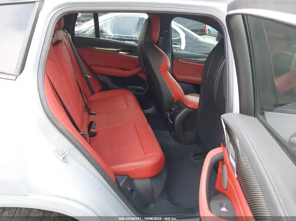 5YM23EC05R9U03237 2024 BMW X4 M - Image 8
