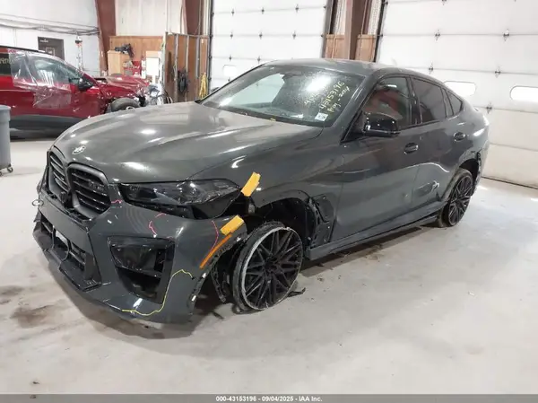 5YM23ET00R9U96474 2024 BMW X6 M - Image 2