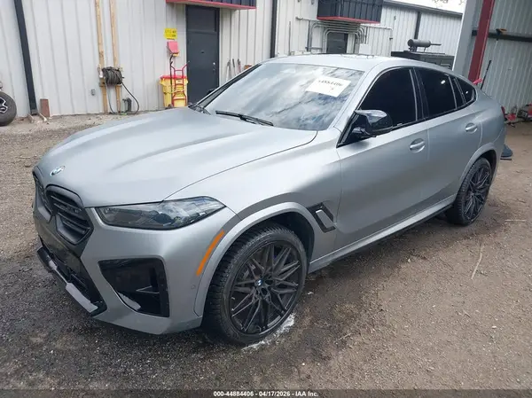5YM23ET02S9X29308 2025 BMW X6 M - Image 2