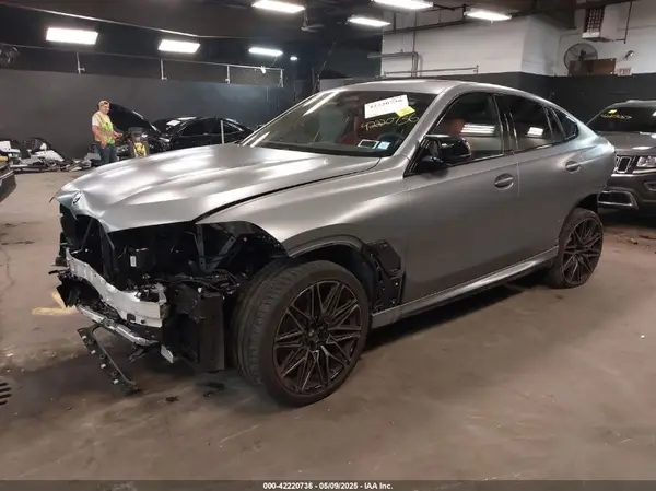 5YM23ET03S9X19922 2025 BMW X6 M - Image 2