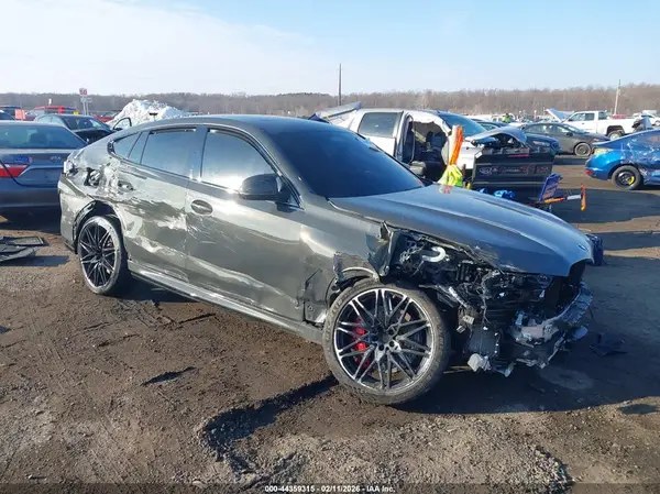 5YM23ET07T9163762 2026 BMW X6 M