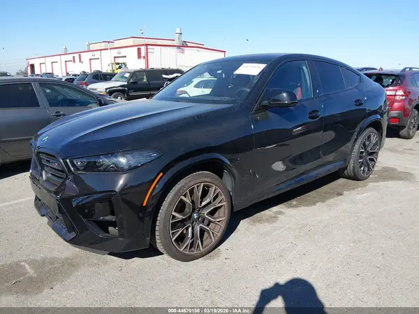 5YM23ET0XT9026296 2026 BMW X6 M - Image 2