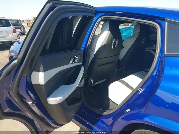 5YM23ET0XT9050355 2026 BMW X6 M - Image 8