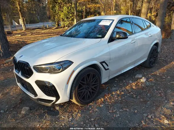 5YMCY0C01P9N98937 2023 BMW X6 M - Image 2