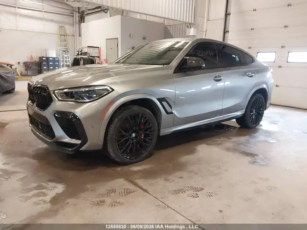 5YMCY0C02N9M17146 2022 BMW X6 - Image 2