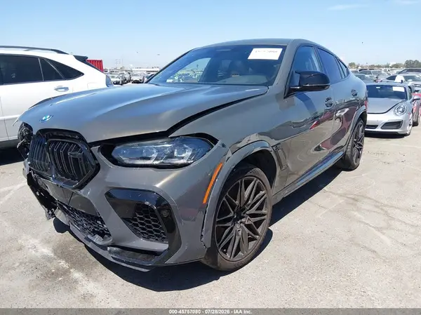 5YMCY0C05N9K70885 2022 BMW X6 M - Image 2