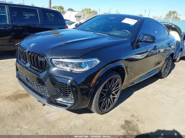 5YMCY0C08M9E18335 2021 BMW X6 M - Image 2