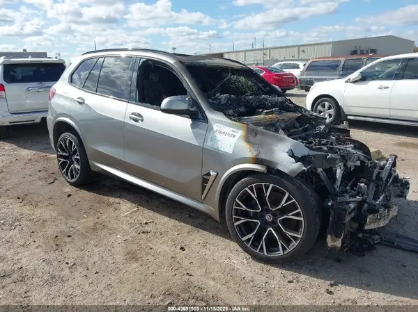 5YMJU0C00N9M57597 2022 BMW X5 M - Image 1