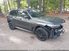 5YMJU0C02N9J27363 2022 BMW X5 M