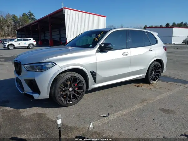 5YMJU0C05P9N76992 2023 BMW X5 M - Image 2