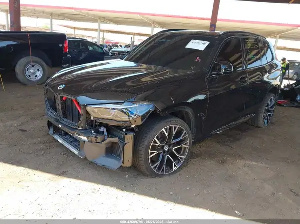 5YMJU0C05P9R52428 2023 BMW X5 M - Image 2