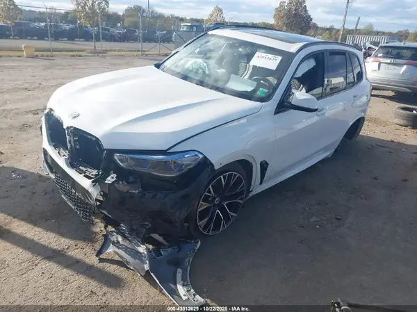 5YMJU0C08P9P88463 2023 BMW X5 M - Image 2