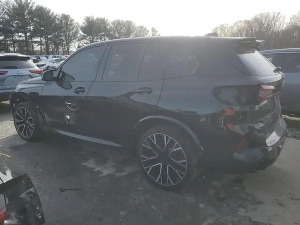 5YMJU0C0XP9N83016 2023 BMW X5 - Image 2