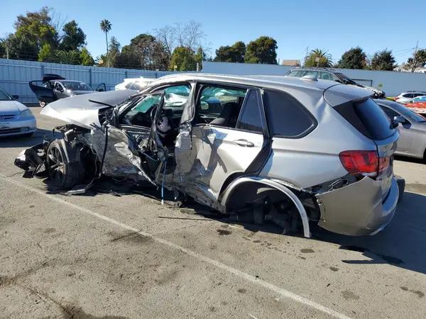5YMKT6C30H0U39470 2017 BMW X5 - Image 2