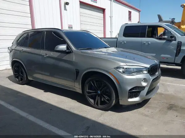5YMKT6C33H0X20839 2017 BMW X5 M - Image 1