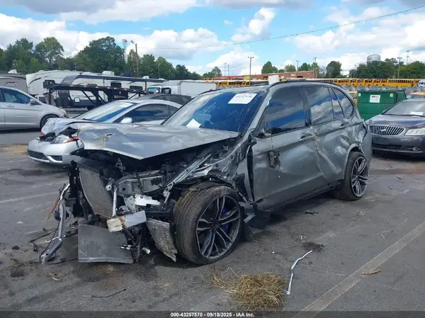 5YMKT6C36H0U39313 2017 BMW X5 M - Image 2