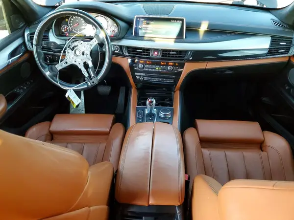 5YMKT6C36H0U39439 2017 BMW X5 - Image 8