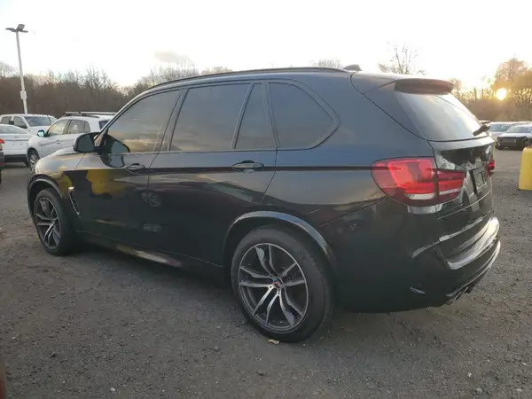 5YMKT6C38H0U39667 2017 BMW X5 - Image 2