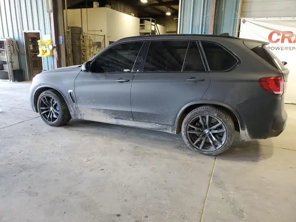 5YMKT6C50H0U39048 2017 BMW X5 - Image 2