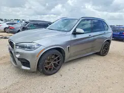 5YMKT6C50J0Y83875 2018 BMW X5