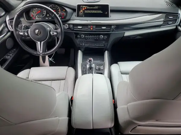 5YMKT6C51G0R78440 2016 BMW X5 - Image 8
