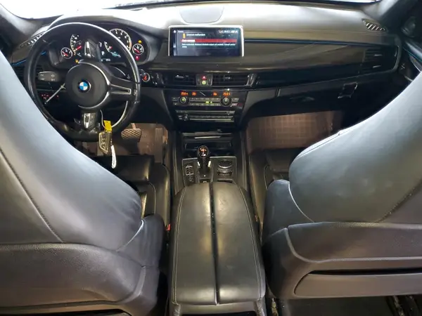 5YMKT6C51J0X21351 2018 BMW X5 - Image 8
