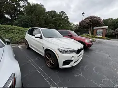 5YMKT6C51J0Y83433 2018 BMW X5 M