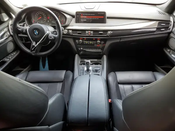 5YMKT6C51J0Y84369 2018 BMW X5 - Image 8
