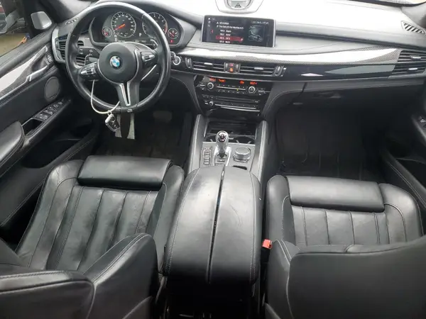 5YMKT6C53J0Y83661 2018 BMW X5 - Image 8