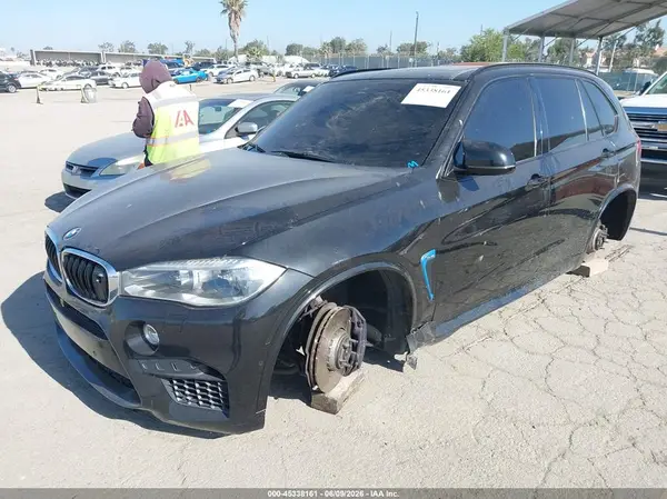 5YMKT6C54G0R78366 2016 BMW X5 M - Image 2