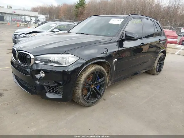 5YMKT6C54J0Y83782 2018 BMW X5 M - Image 2