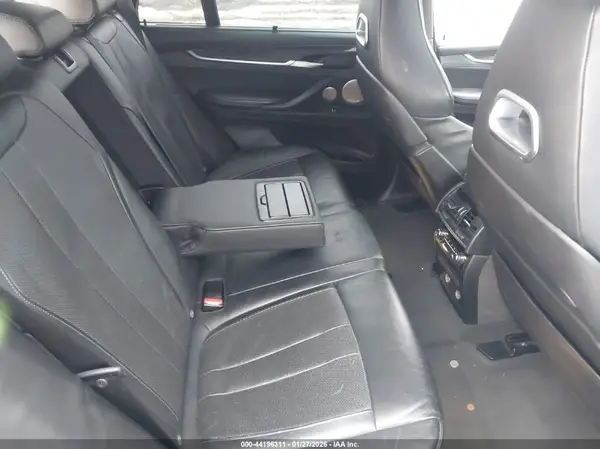 5YMKT6C55G0R78666 2016 BMW X5 M - Image 8