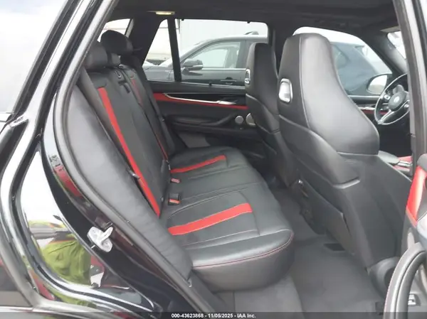 5YMKT6C55J0Y83189 2018 BMW X5 M - Image 8