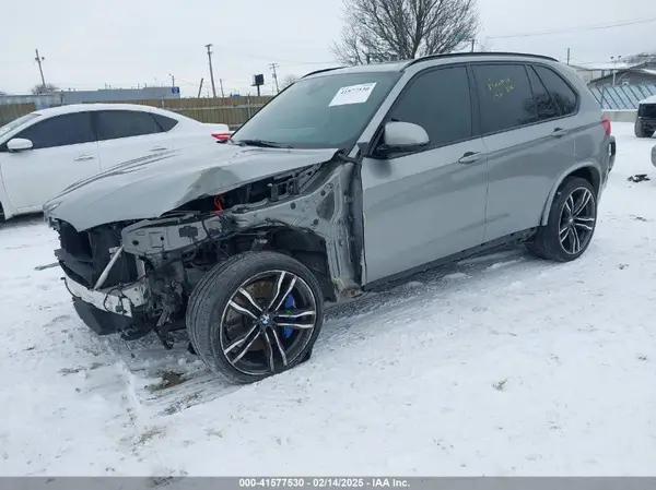 5YMKT6C55J0Y84200 2018 BMW X5 M - Image 2