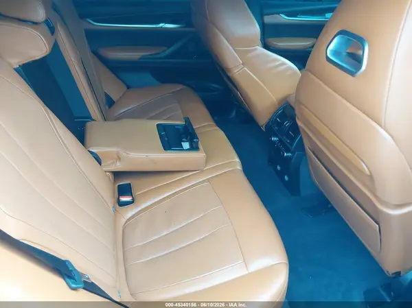 5YMKT6C56G0R78174 2016 BMW X5 M - Image 8