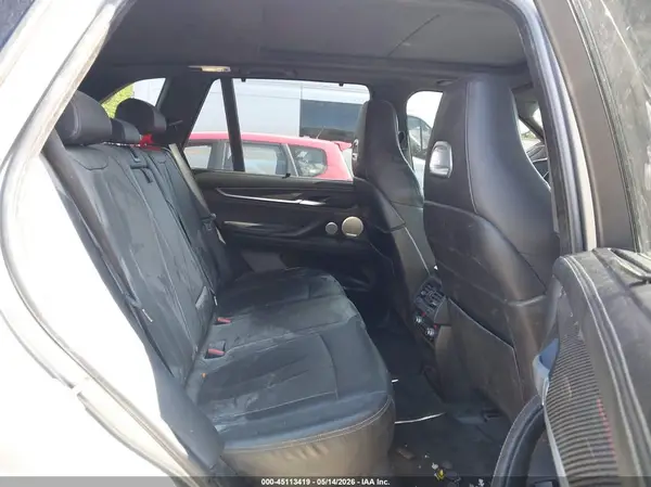 5YMKT6C56H0U38910 2017 BMW X5 M - Image 8