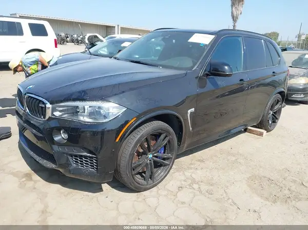5YMKT6C56J0Y83170 2018 BMW X5 M - Image 2